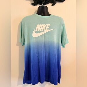 Nike Men's Aqua and Blue Ombre T-Shirt